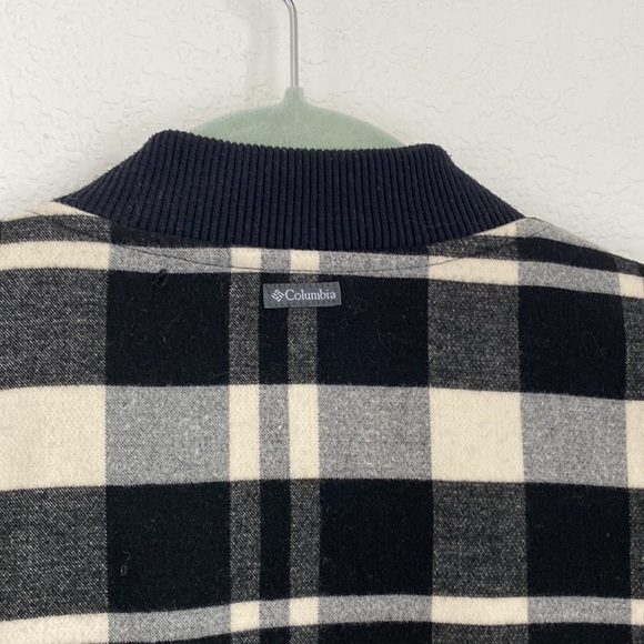 Columbia plaid jacket size large - Picture 7 of 7